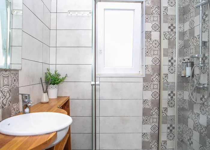 Quebra Costas Bed & Breakfast